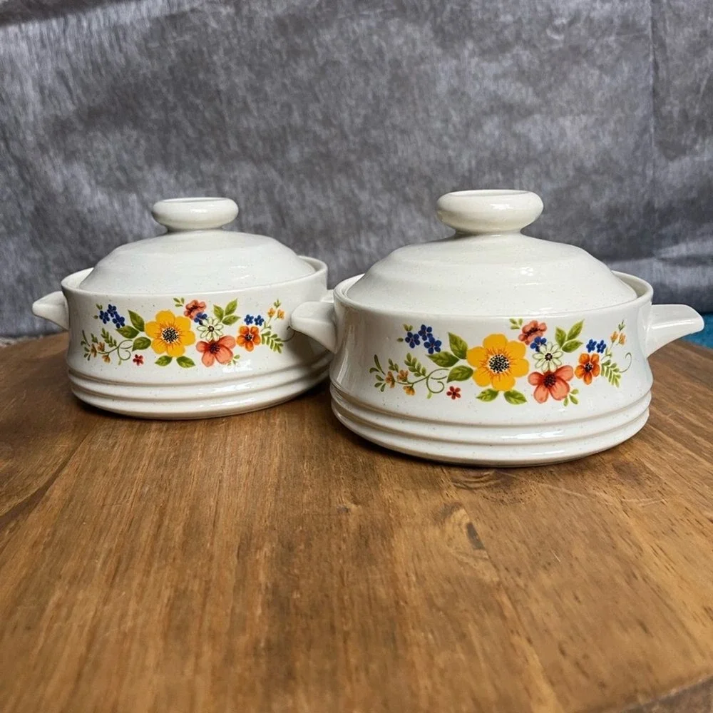 Vintage Set of‎ Sweet Flowers Serve 'N Store Stoneware Casserole Dishes w/Lid